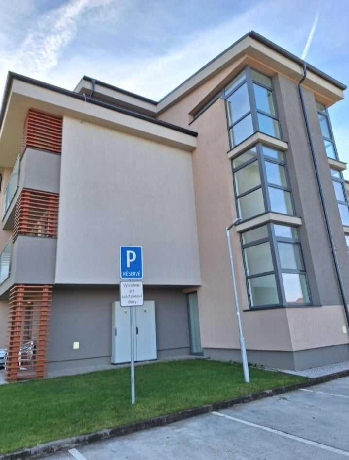 Diamond - Luxusny Apartman Marco Podhájska Exterior foto